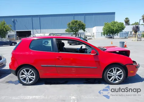 2007 Volkswagen Rabbit 2-Door из США, поврежденный, VIN WVWBS71K77W063194